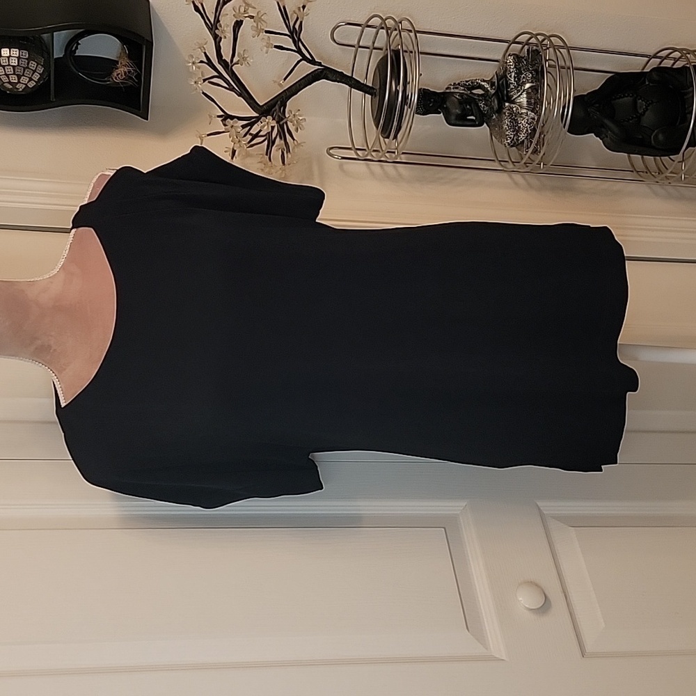 Chico's Travelers, Black, Size 1 (M), Single Cold Shoulder Top.  EUC